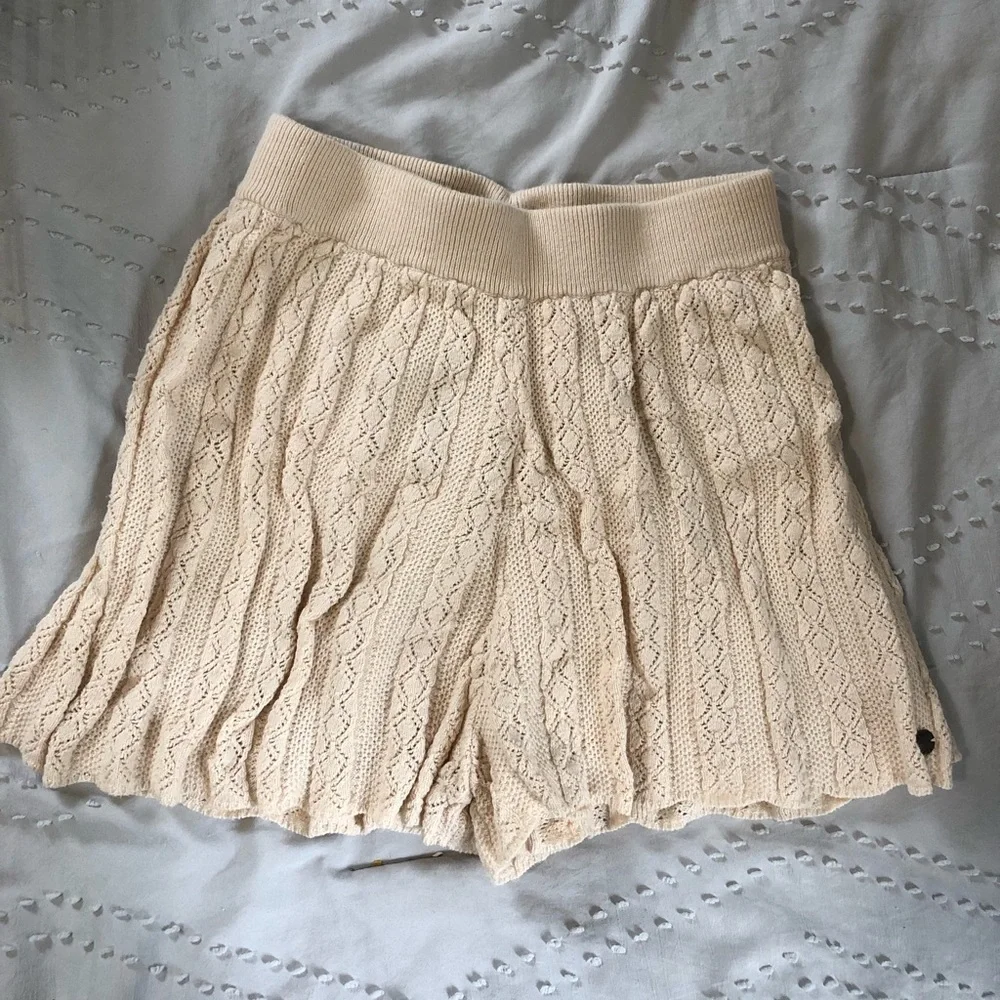 roxy shorts - Picture 1 of 3